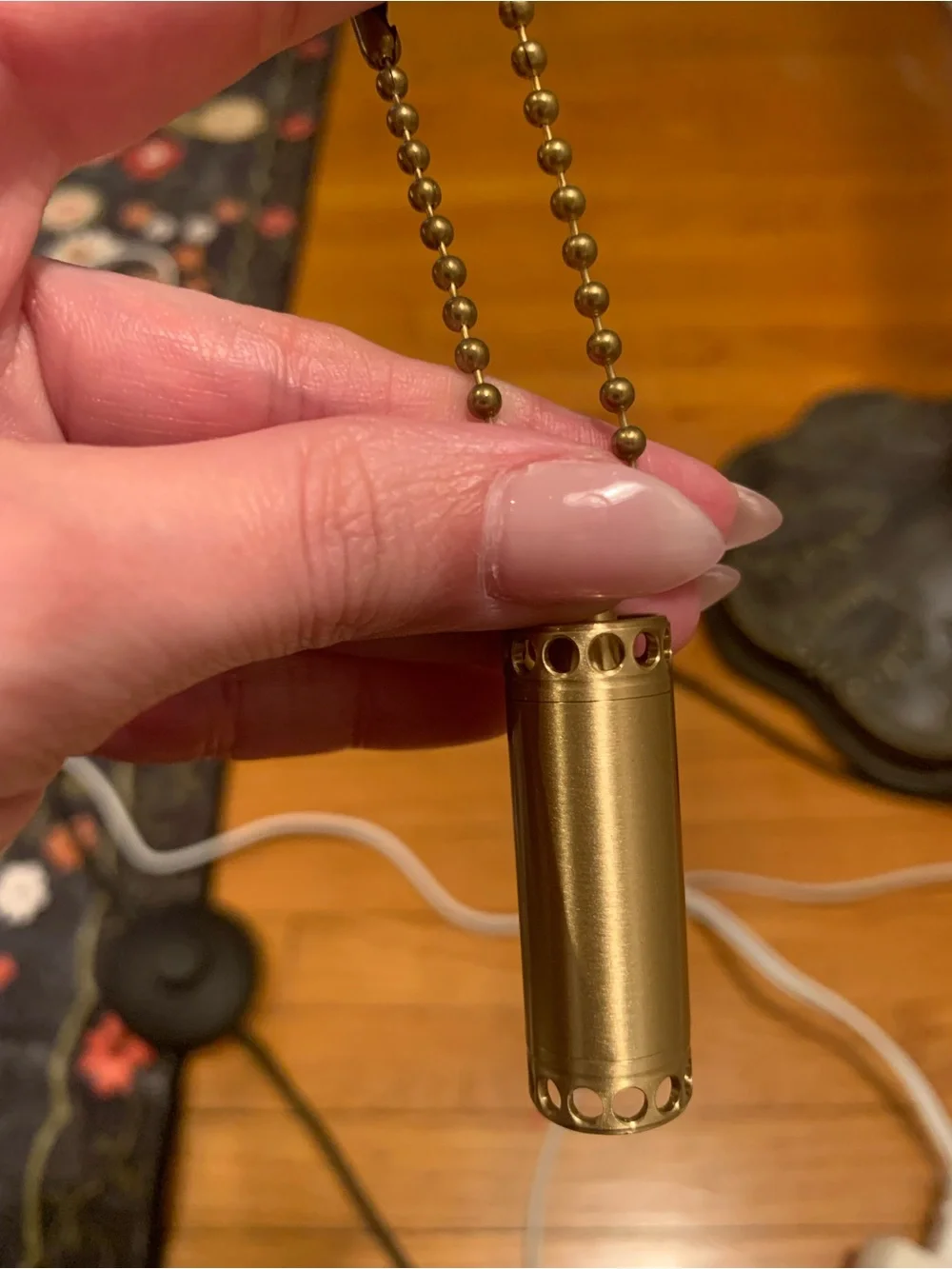 Lana Del Rey Keychain - Picture 2 of 3